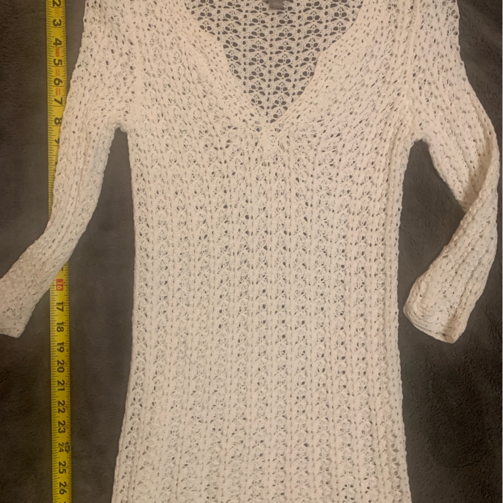 Ann Taylor Cream V-Neck Sweater